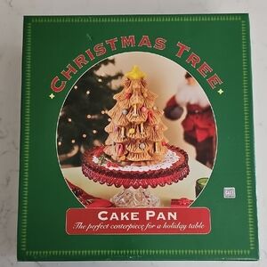 Nordic Ware Christmas Tree 3D Cake Pan Heavy Cast Aluminum